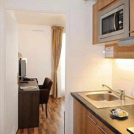 Aparthotel Residhome 3*